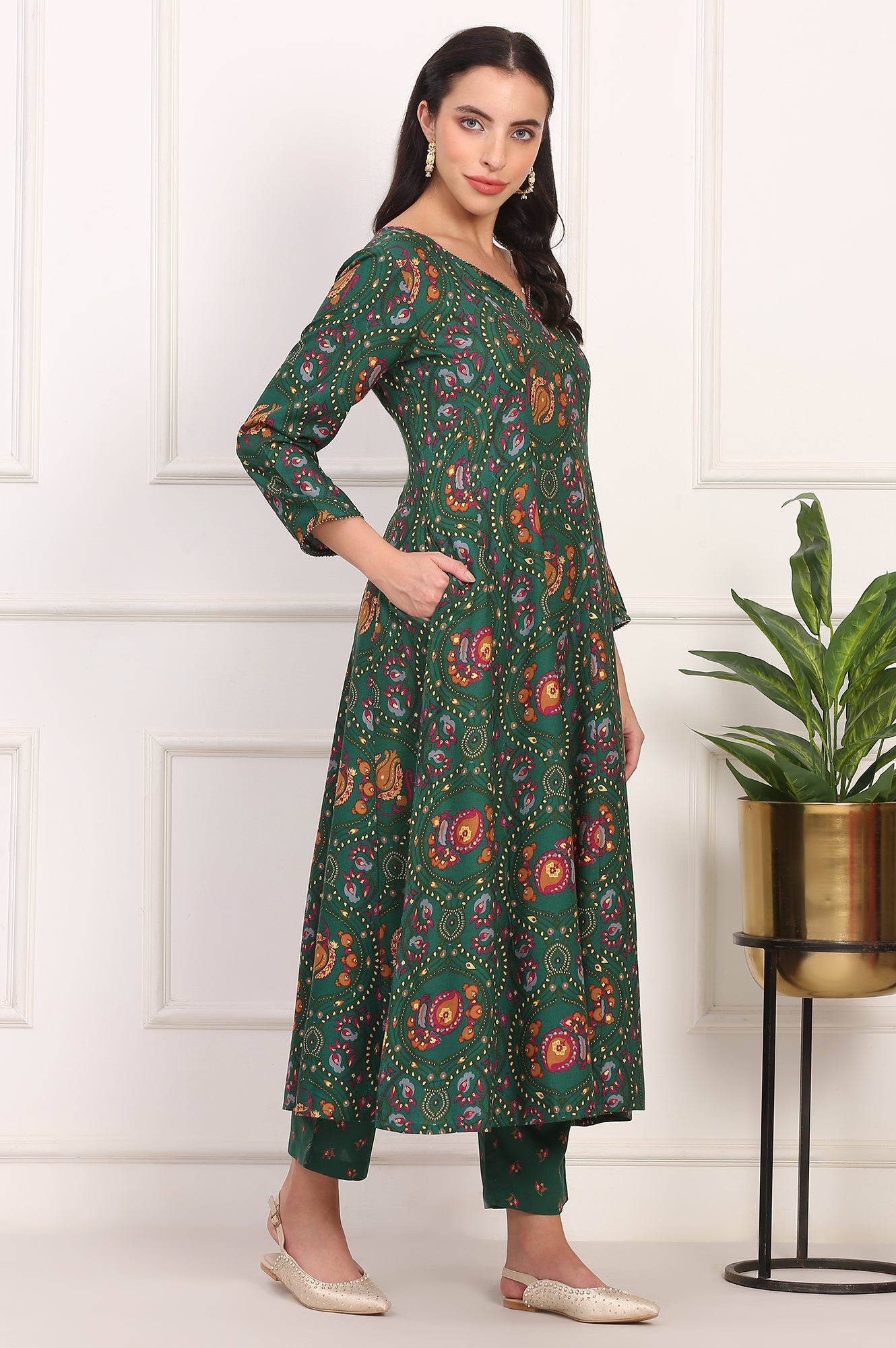 Dark Green Floral Printed Flared Chanderi Kurta, Straight Pant and Dupatta Co-ord Set