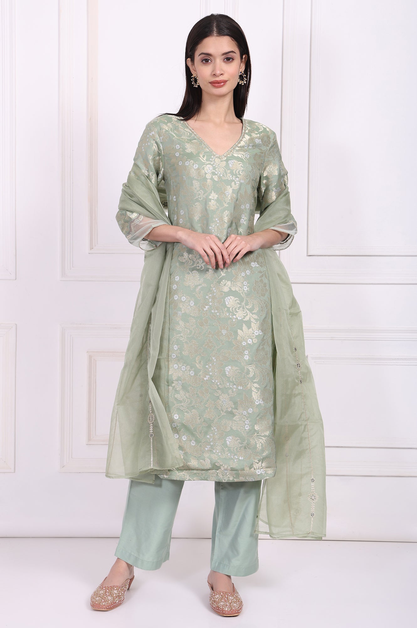 Green Embellished Straight Jacquard Kurta with Straight Pant and Dupatta Set