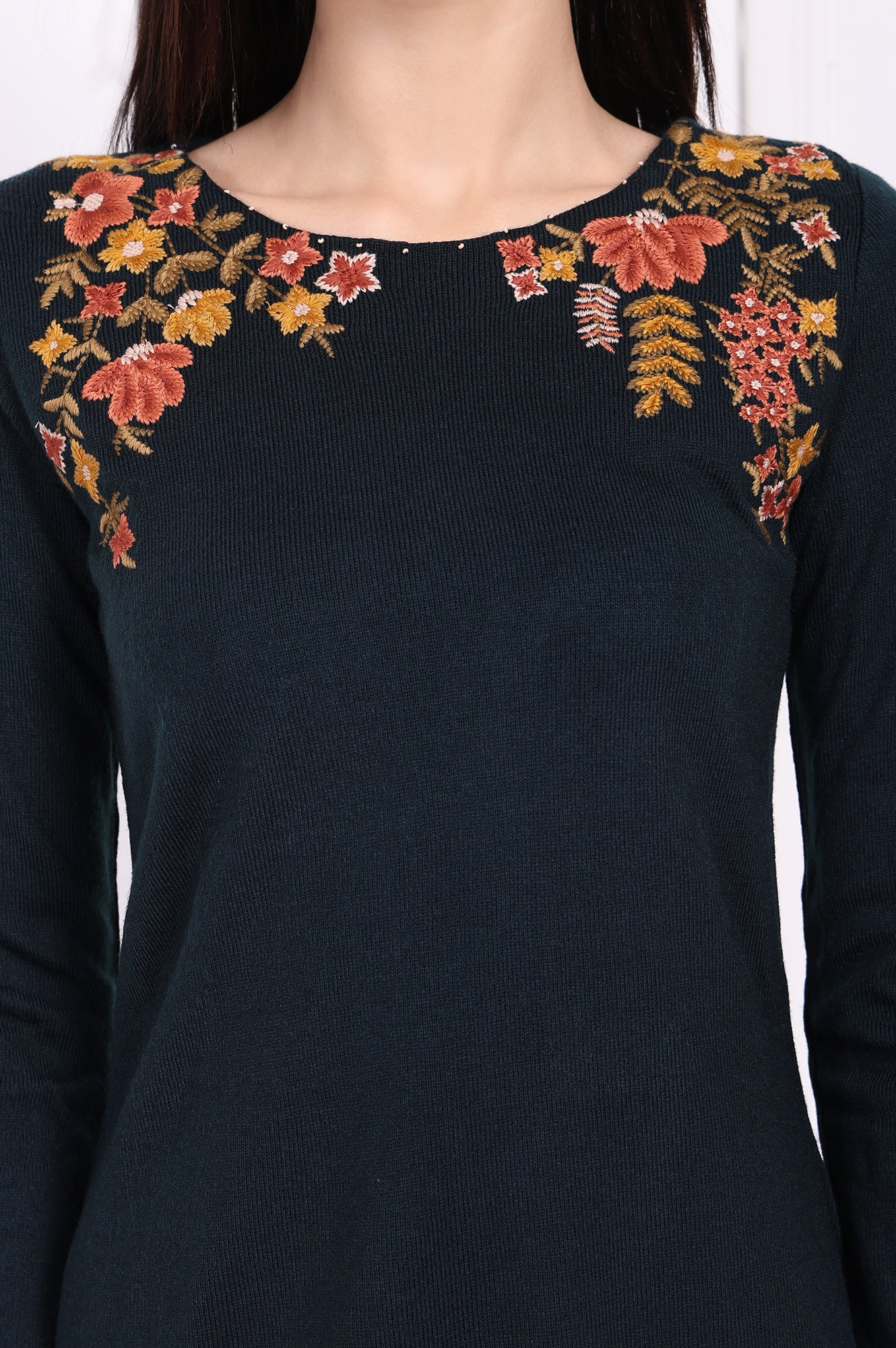 Green Embroidered A-Line Acrylic Kurta with Straight Pant