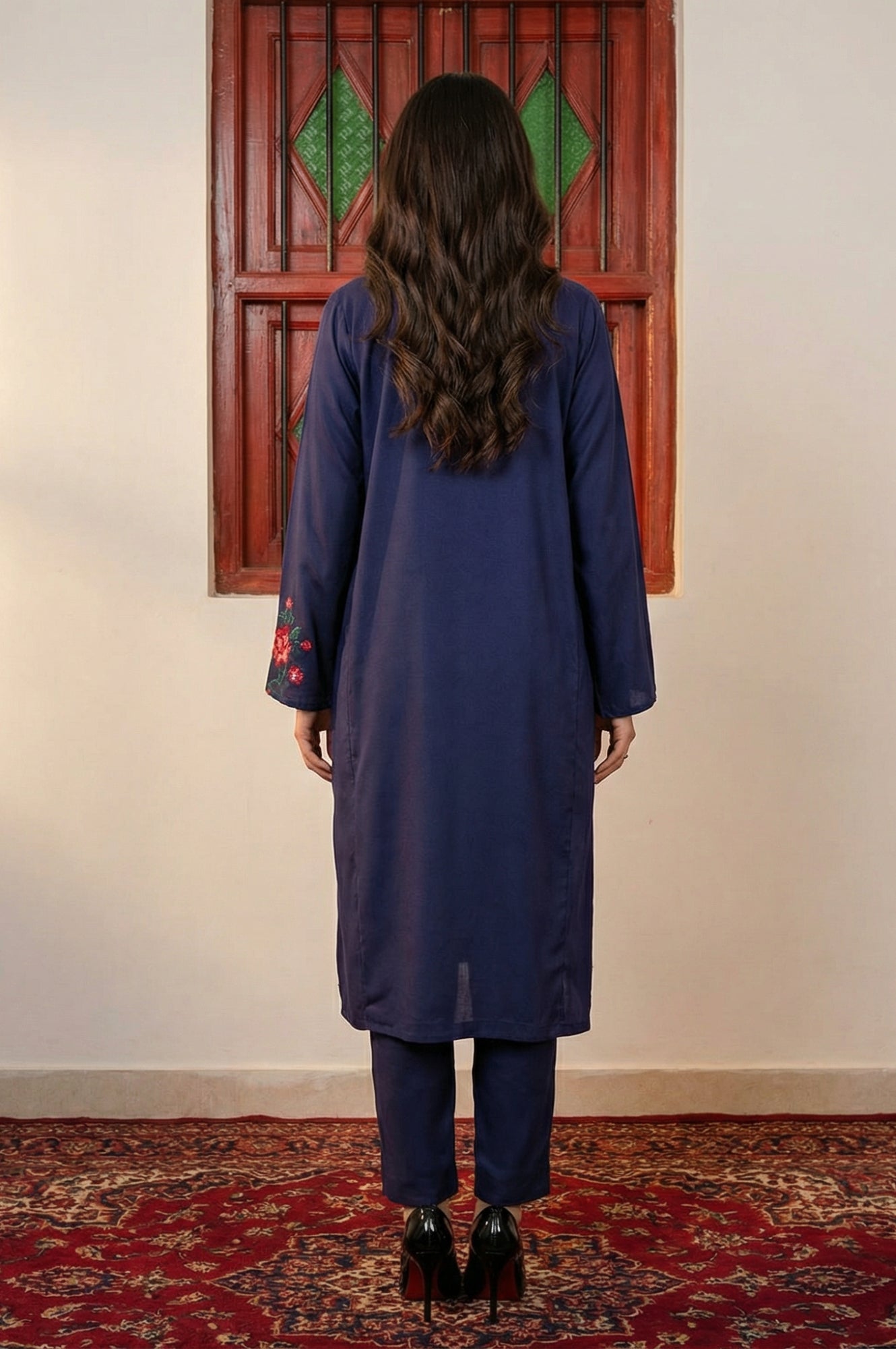 Navy Blue Thread Embroidered Straight Kurta with Pants Co-ord Set