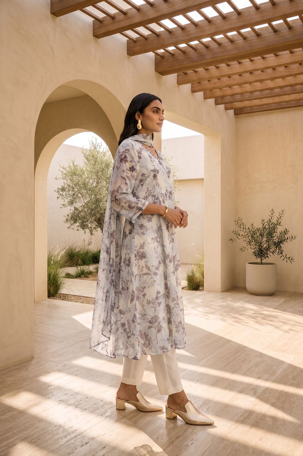 Off White Floral Printed Thread Embroidered Straight Kurta with Straight Pants and Dupatta Set