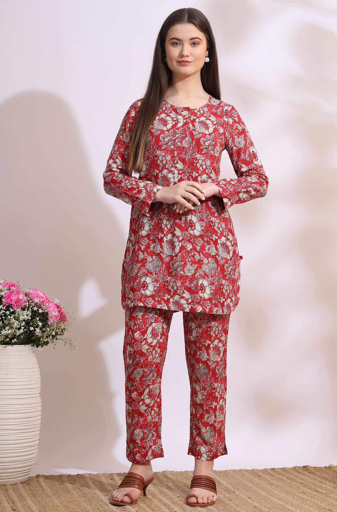Red Floral Printed Rayon Straight Short Kurti and Pants Co-ord Set