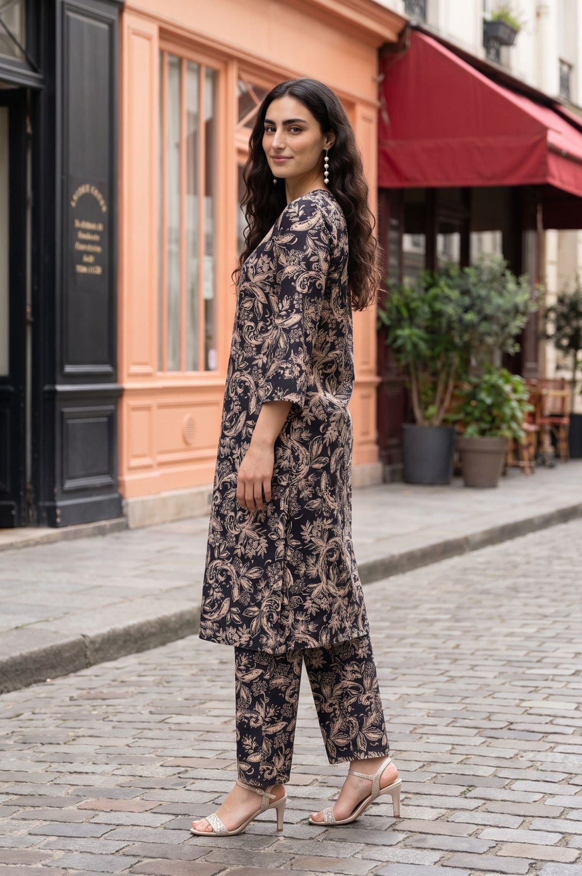 Black Floral Printed Straight Kurta