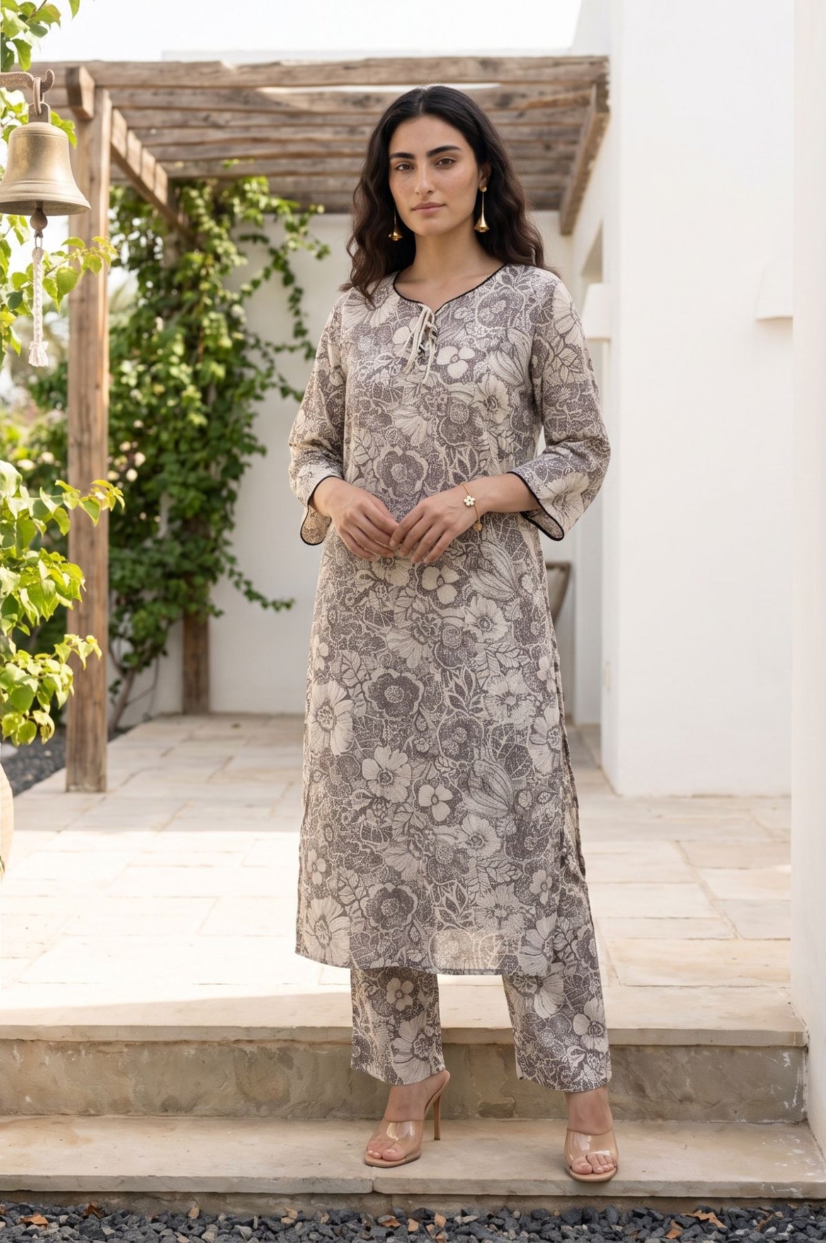 Grey Floral Printed Straight Kurta
