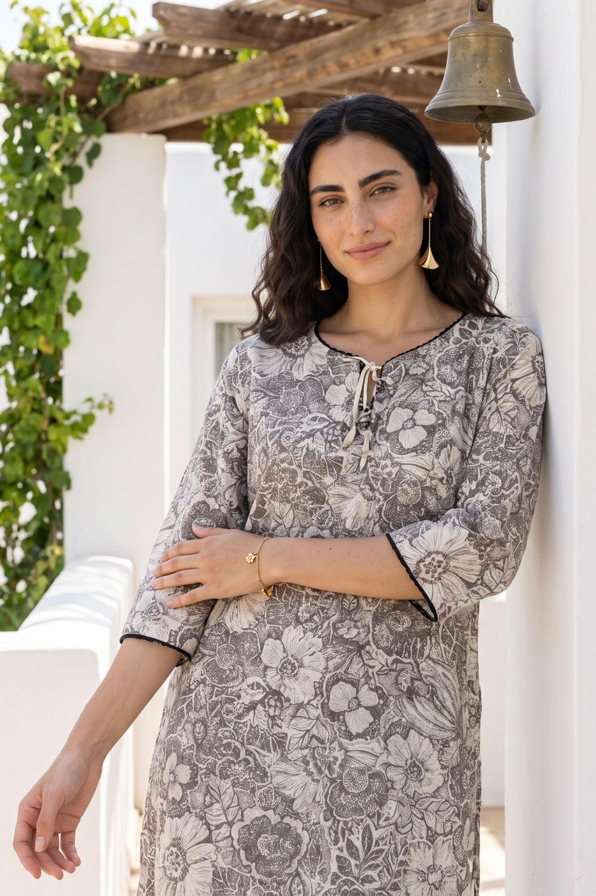 Grey Floral Printed Straight Kurta