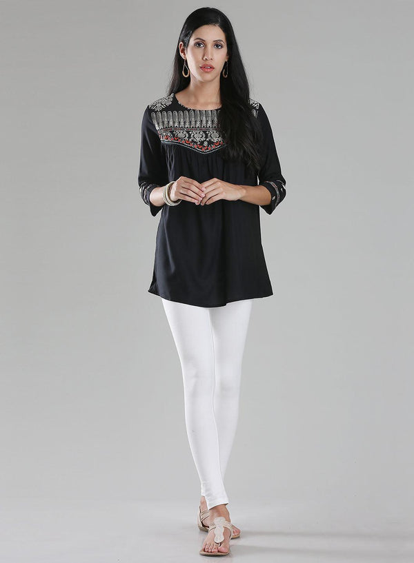Black Round Neck Printed Top