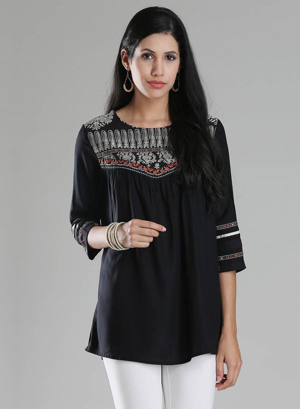 Black Round Neck Printed Top