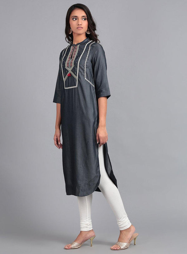 Blue Round Neck Embroidered kurta