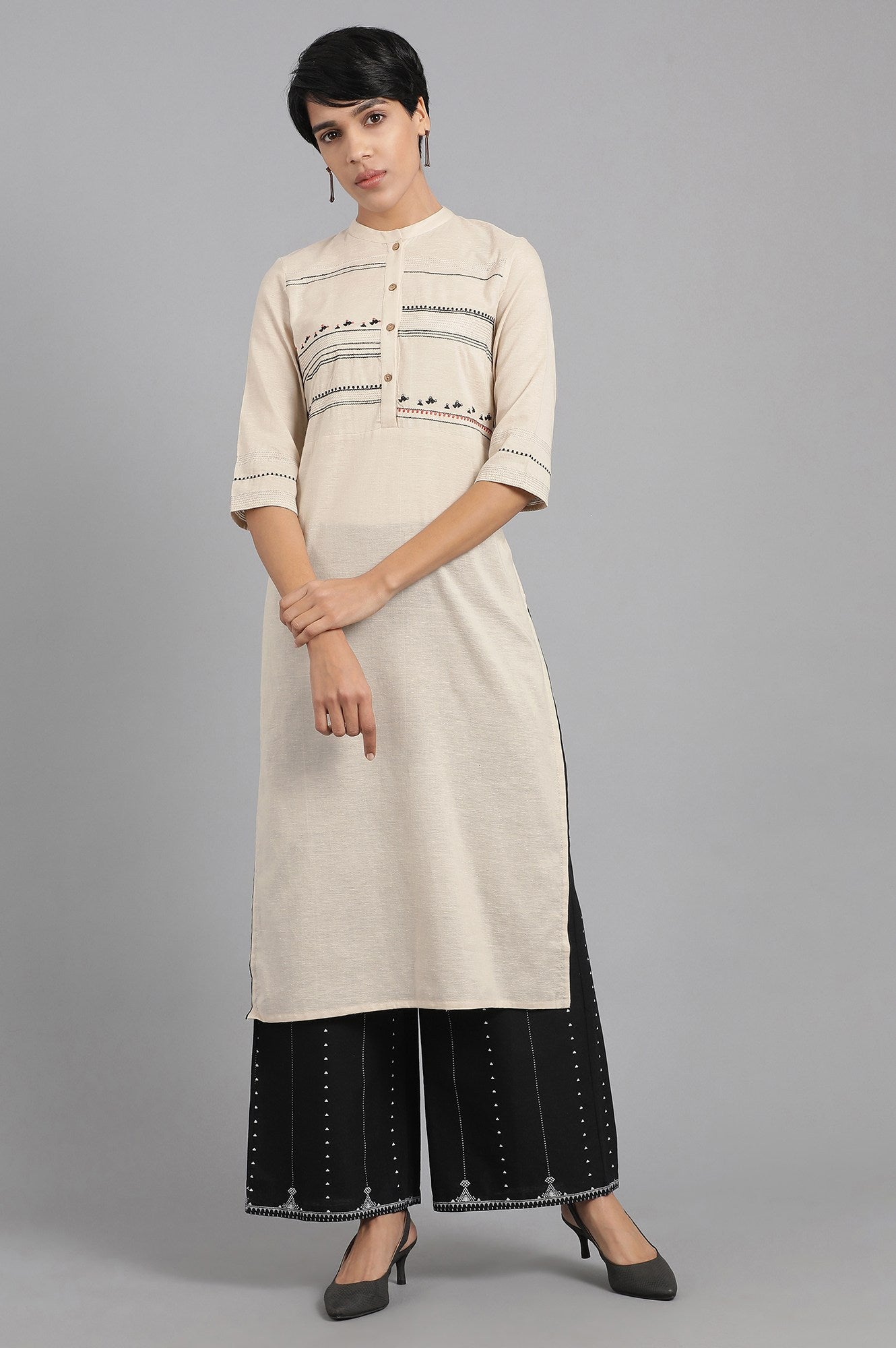 Off-White Mandarin Neck Solid Khadi kurta