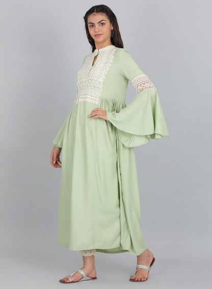 Green Mandarin Neck Embroidered kurta - wforwoman