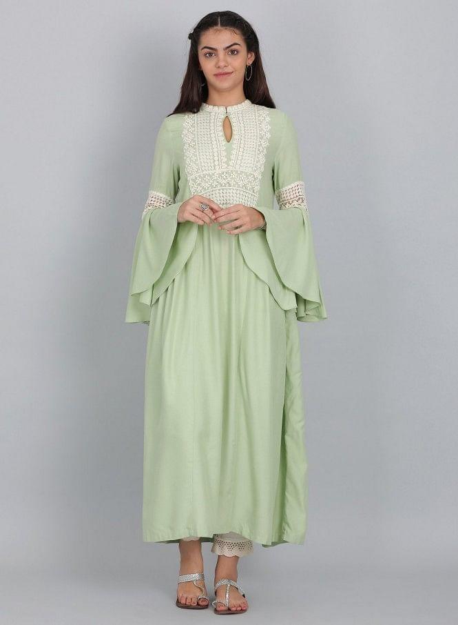 Green Mandarin Neck Embroidered kurta - wforwoman
