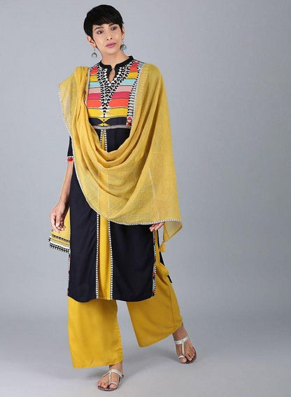 Black Mandarin Neck Solid kurta - wforwoman