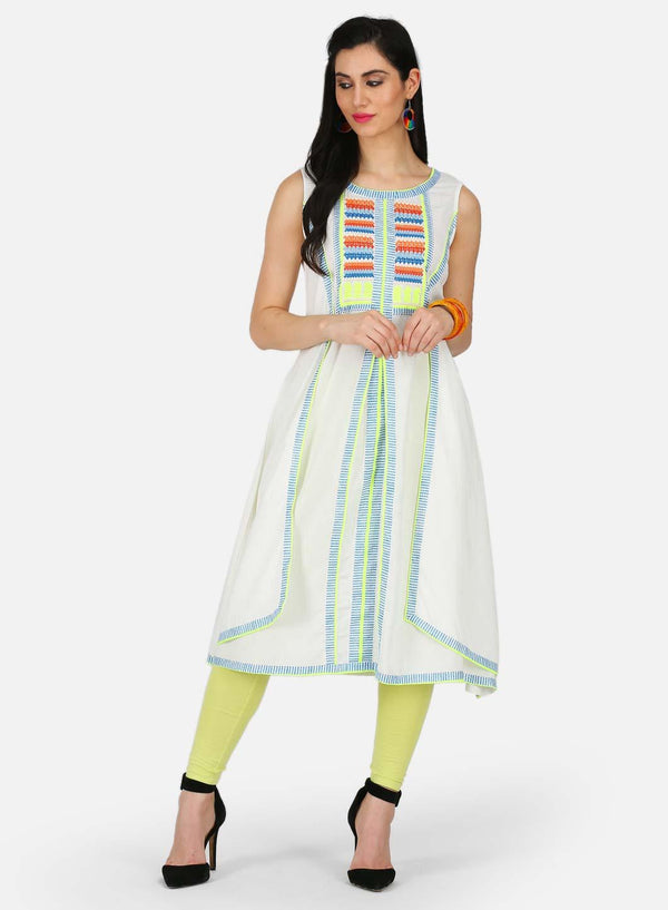 White Embroidered Round Neck kurta