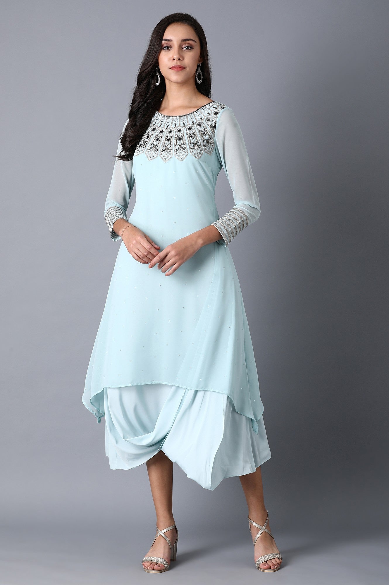 Blue Round Neck Embellished kurta