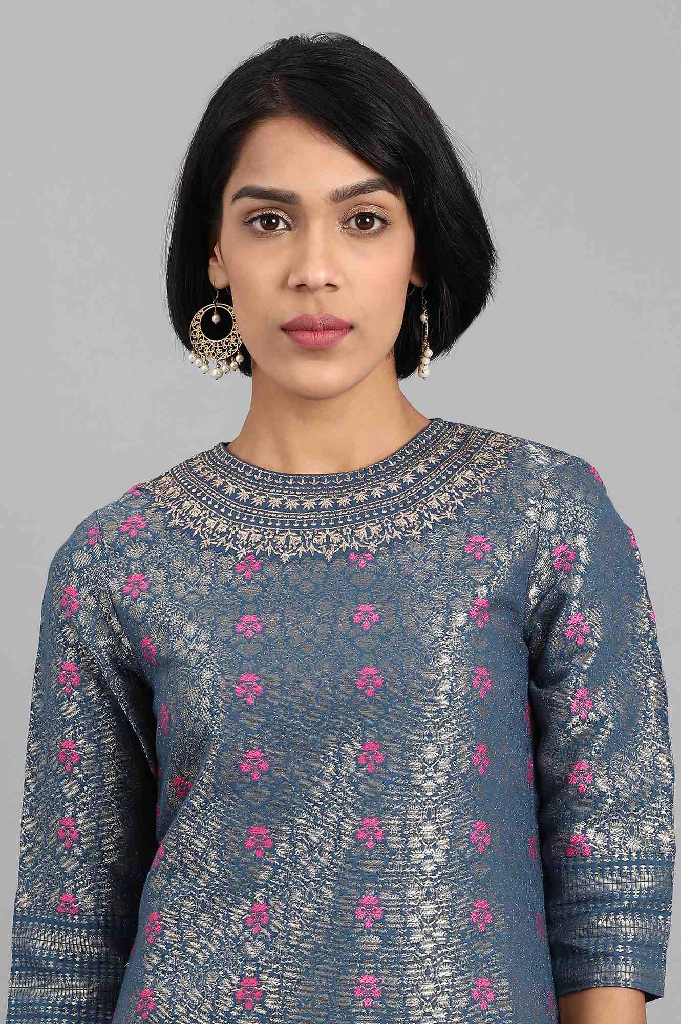 Blue Closed Neck Embroidered kurta - wforwoman