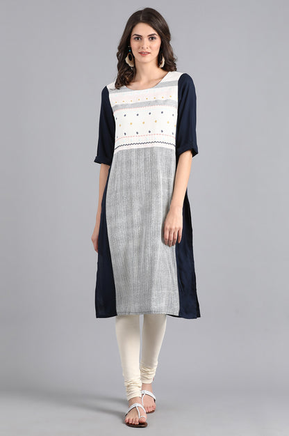 Blue Round Neck Embroidered kurta