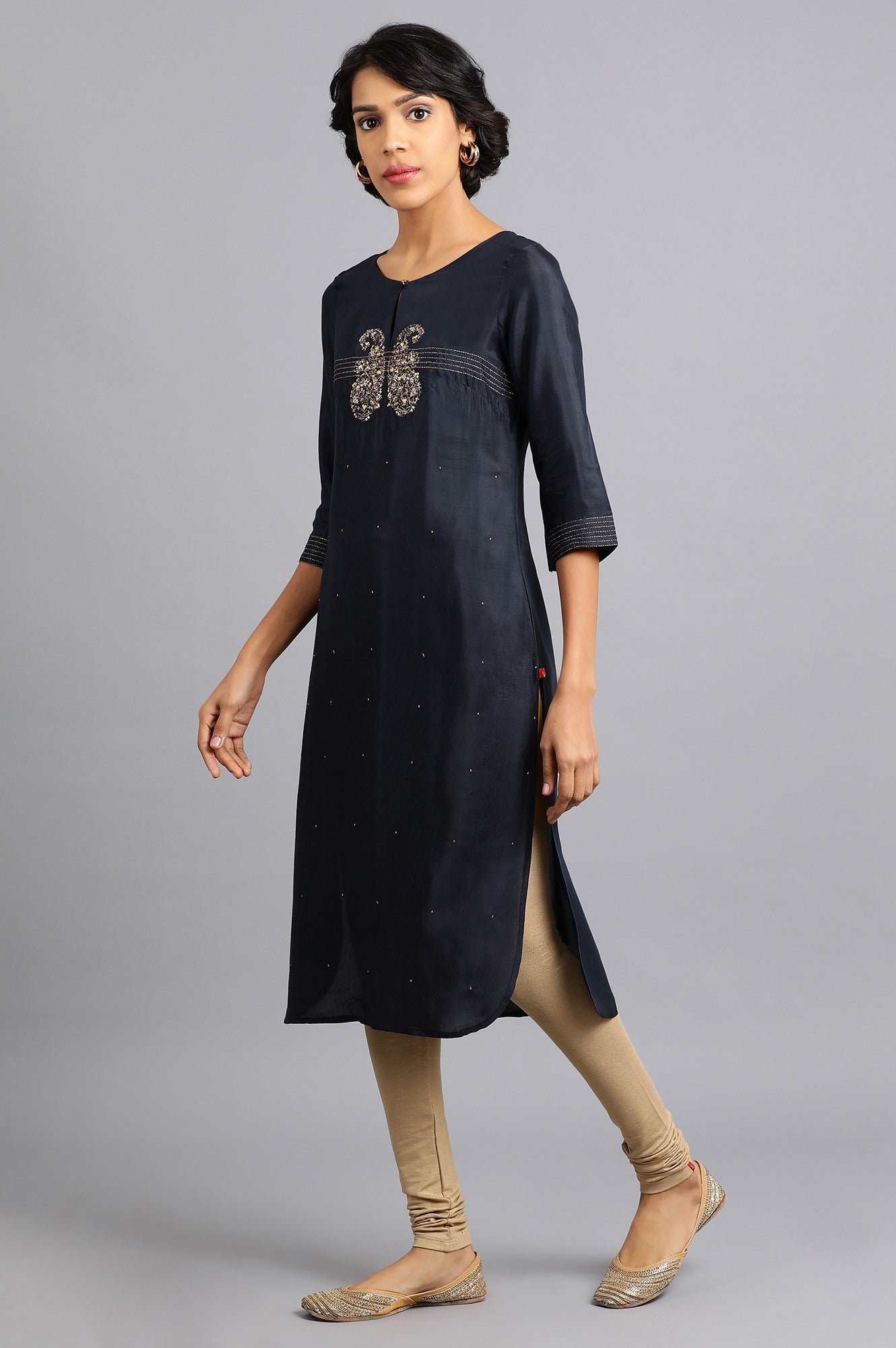 Blue Round Neck Paisley kurta