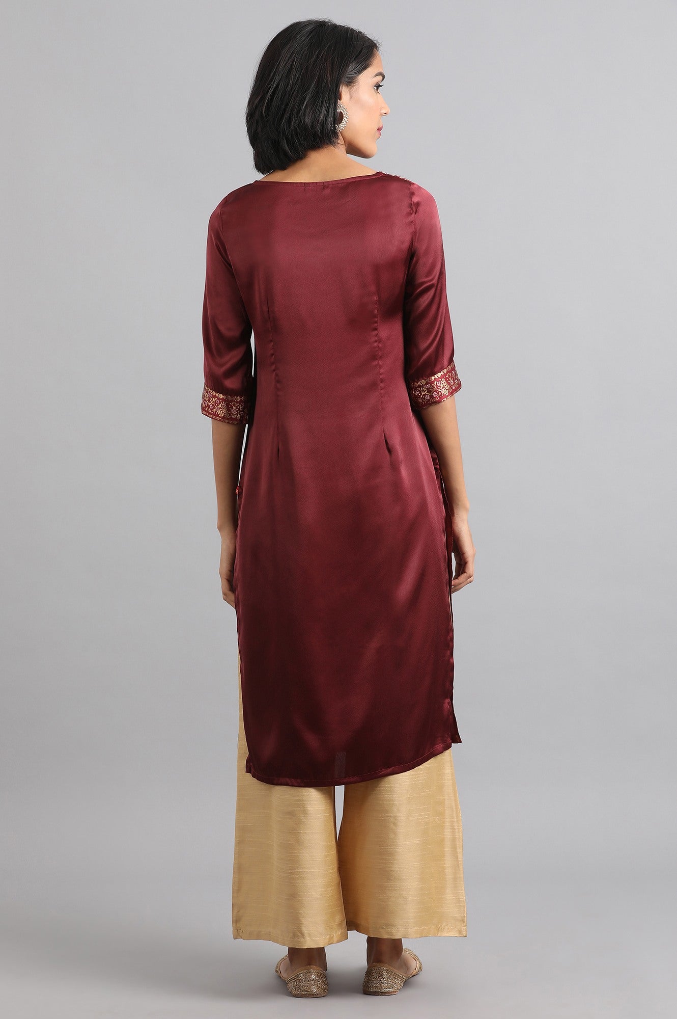Maroon Round Neck Foil Printed kurta