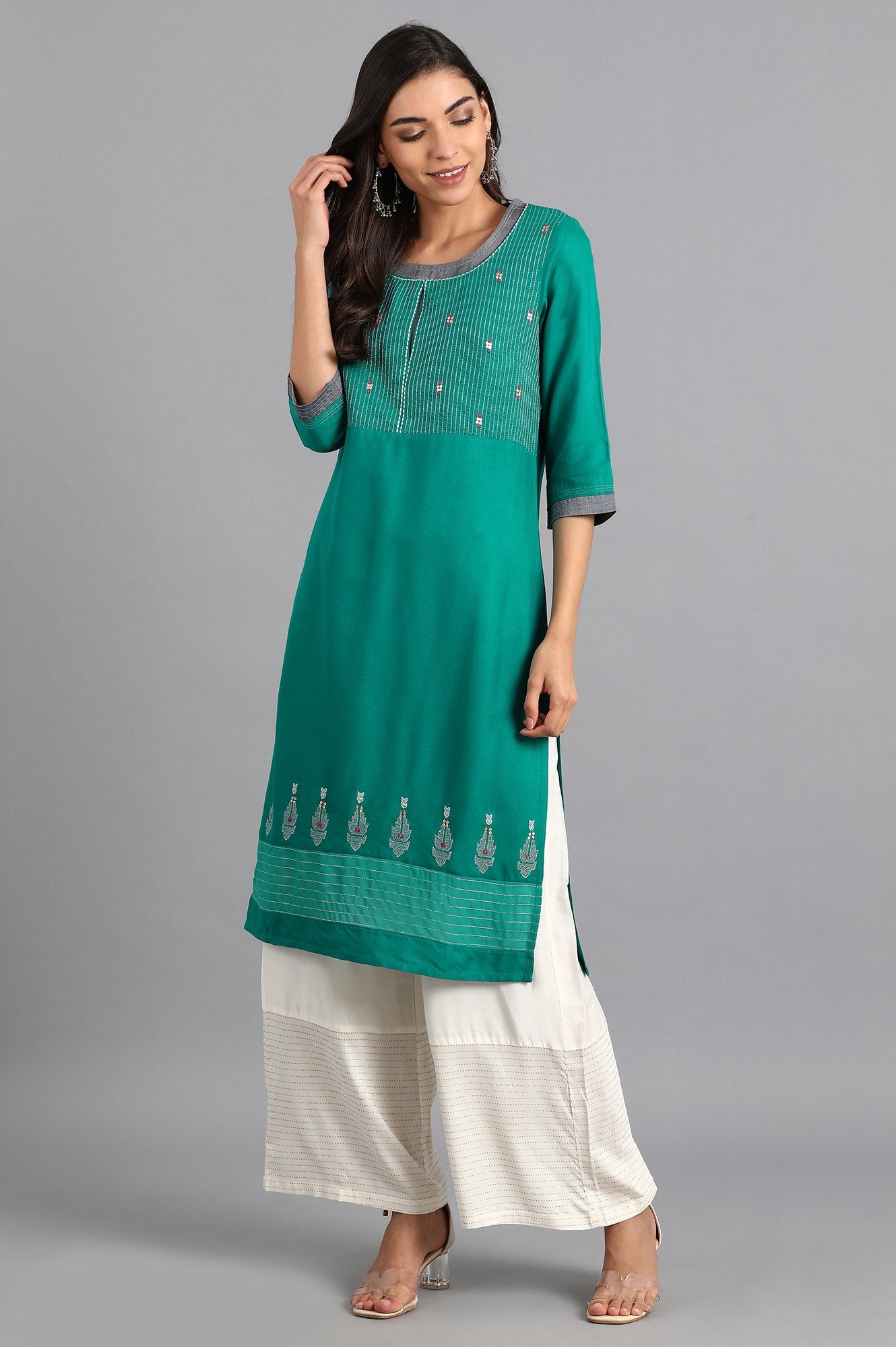 Green Round Neck Embroidered kurta