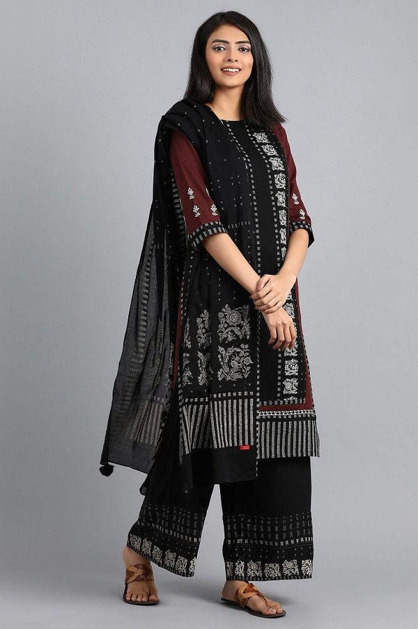 Black Parallel Pants