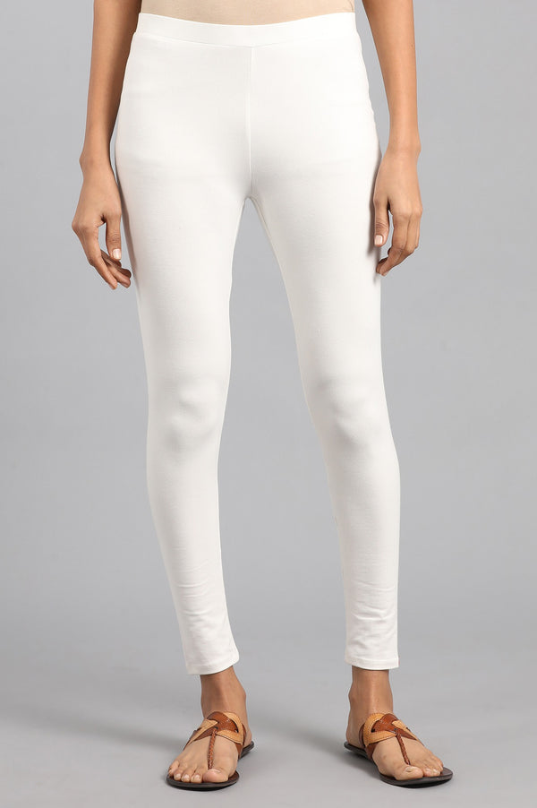 Ecru Solid Slim Pants