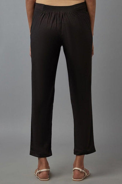 Black Solid Trousers - wforwoman