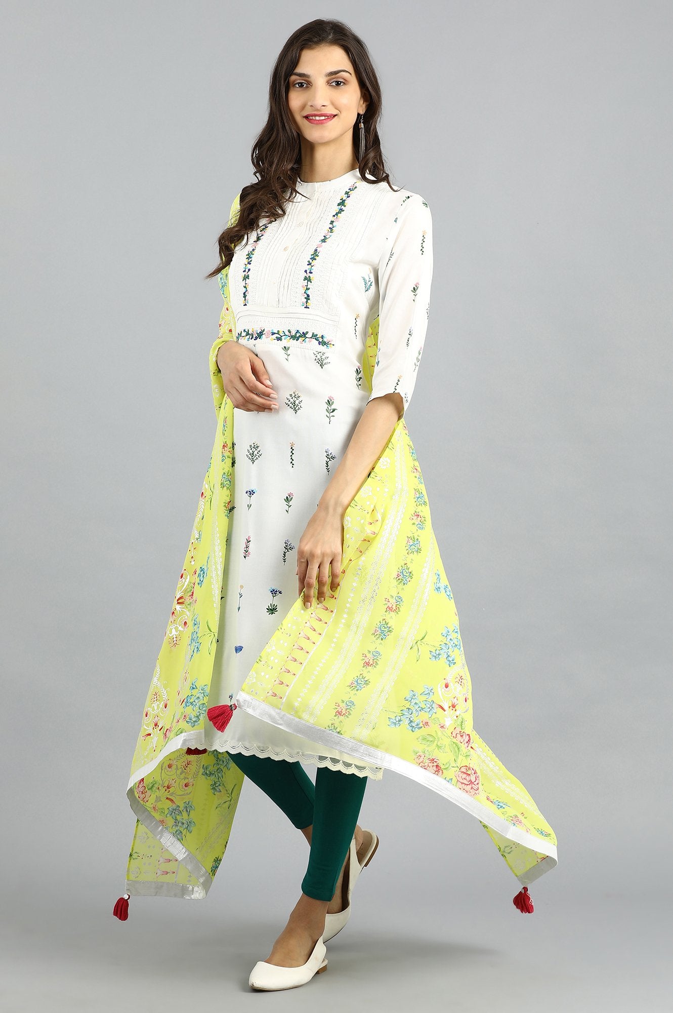 Printed Dupatta with Silver lurex Details Along the width