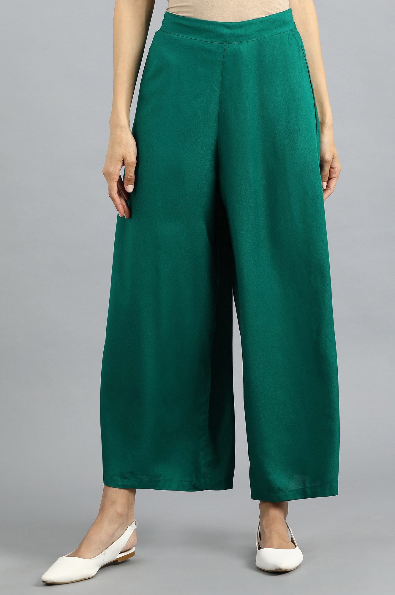 Green Solid Parallel Pants