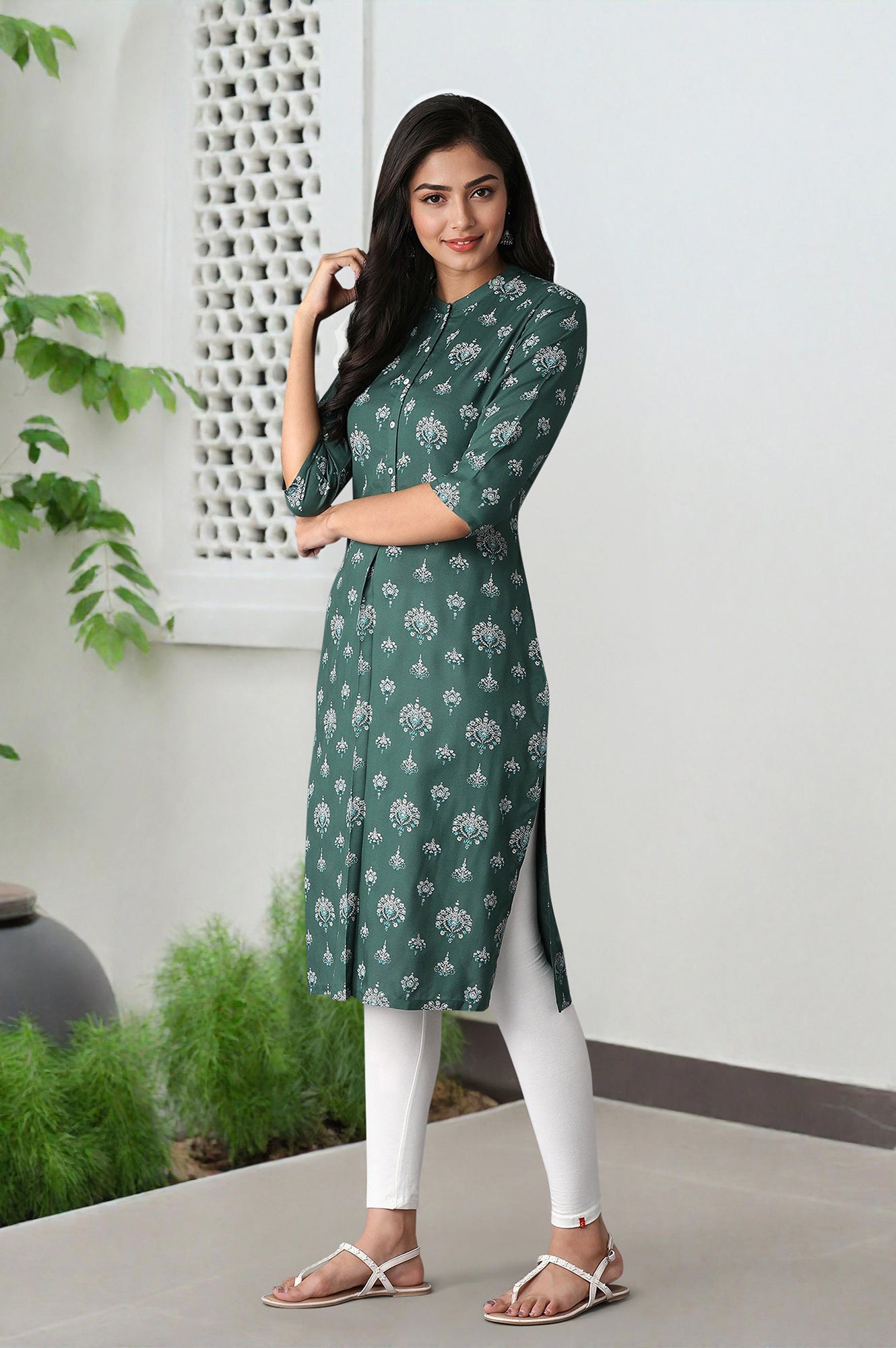 Green Floral Printed Rayon Straight Kurta