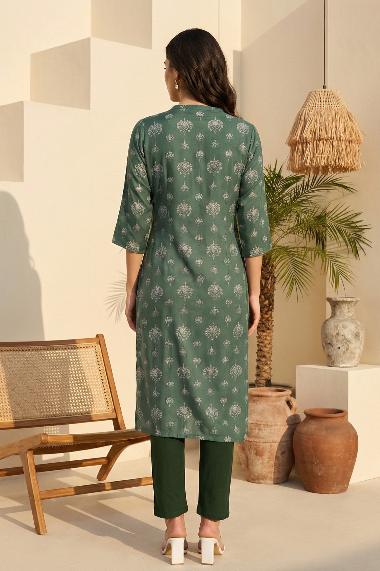 Green Floral Printed Rayon Straight Kurta