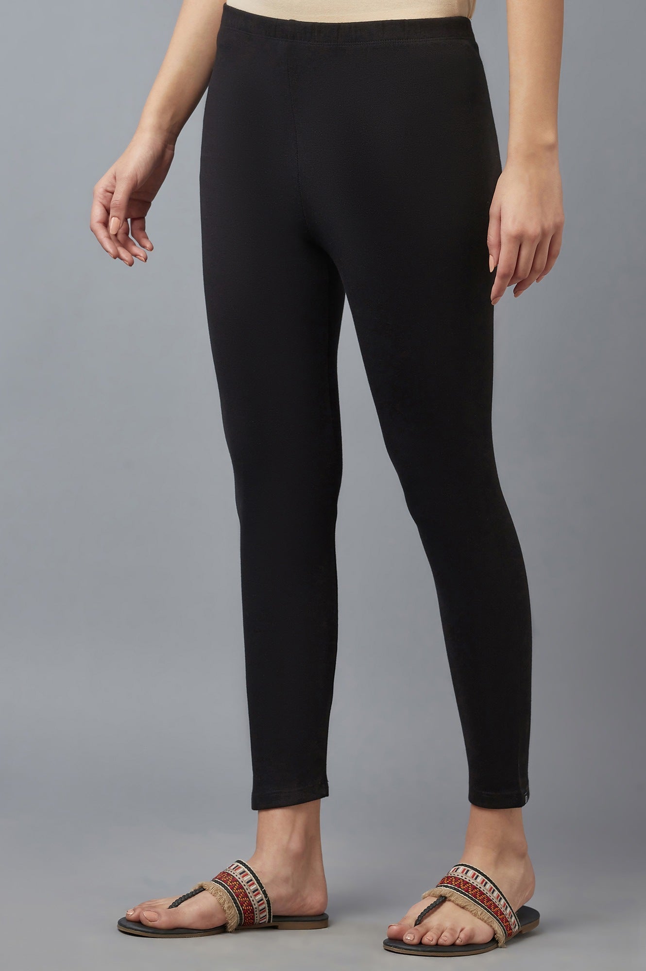 Black Solid Skinny Fit Cotton Tights With Elasticated Waistband