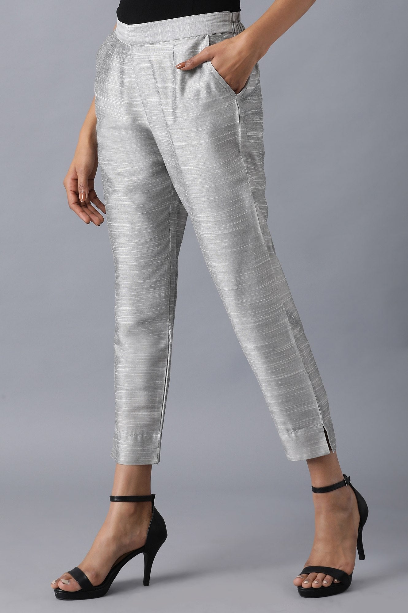 Grey Solid Straight Fit Woven Trousers With Side Pockets