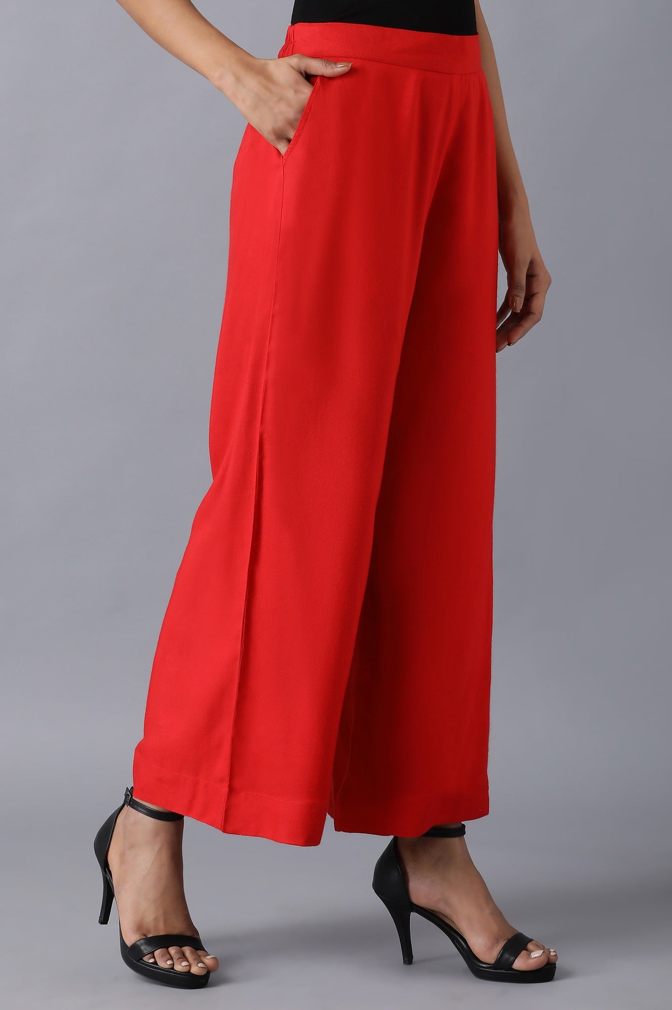 Red Solid Straight Fit Cotton Palazzo With Slip On Closure