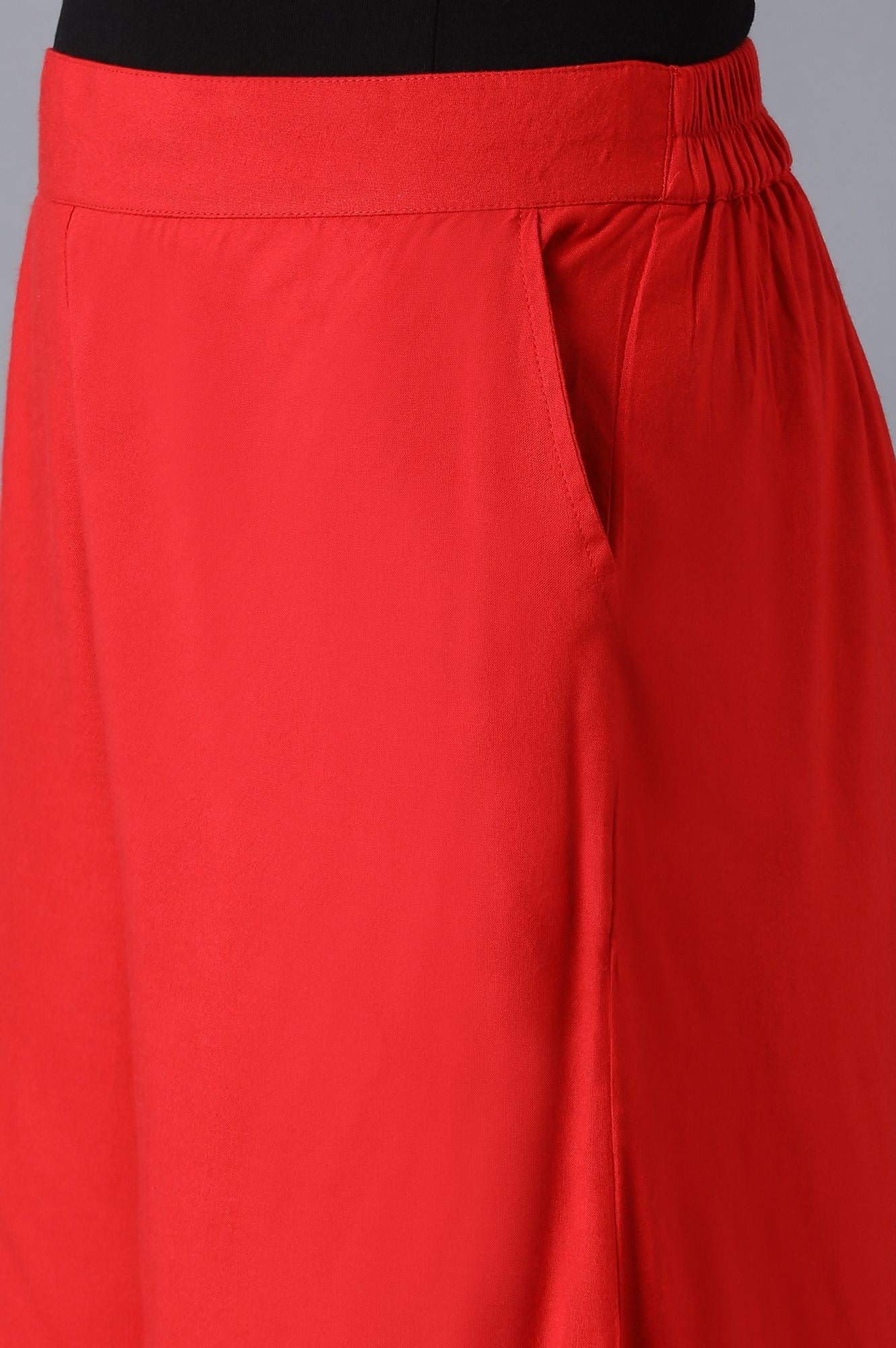 Red Solid Straight Fit Cotton Palazzo With Slip On Closure