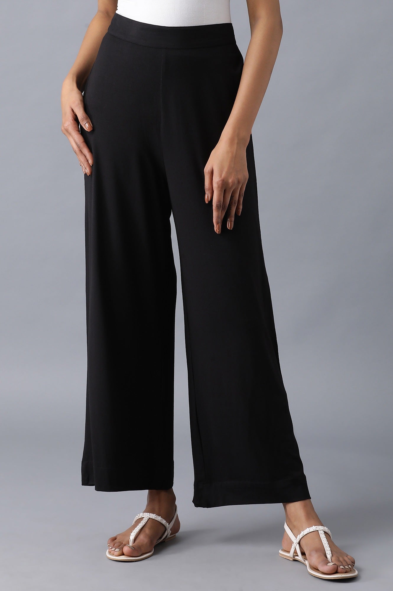 Black Solid Straight Fit Cotton Palazzo