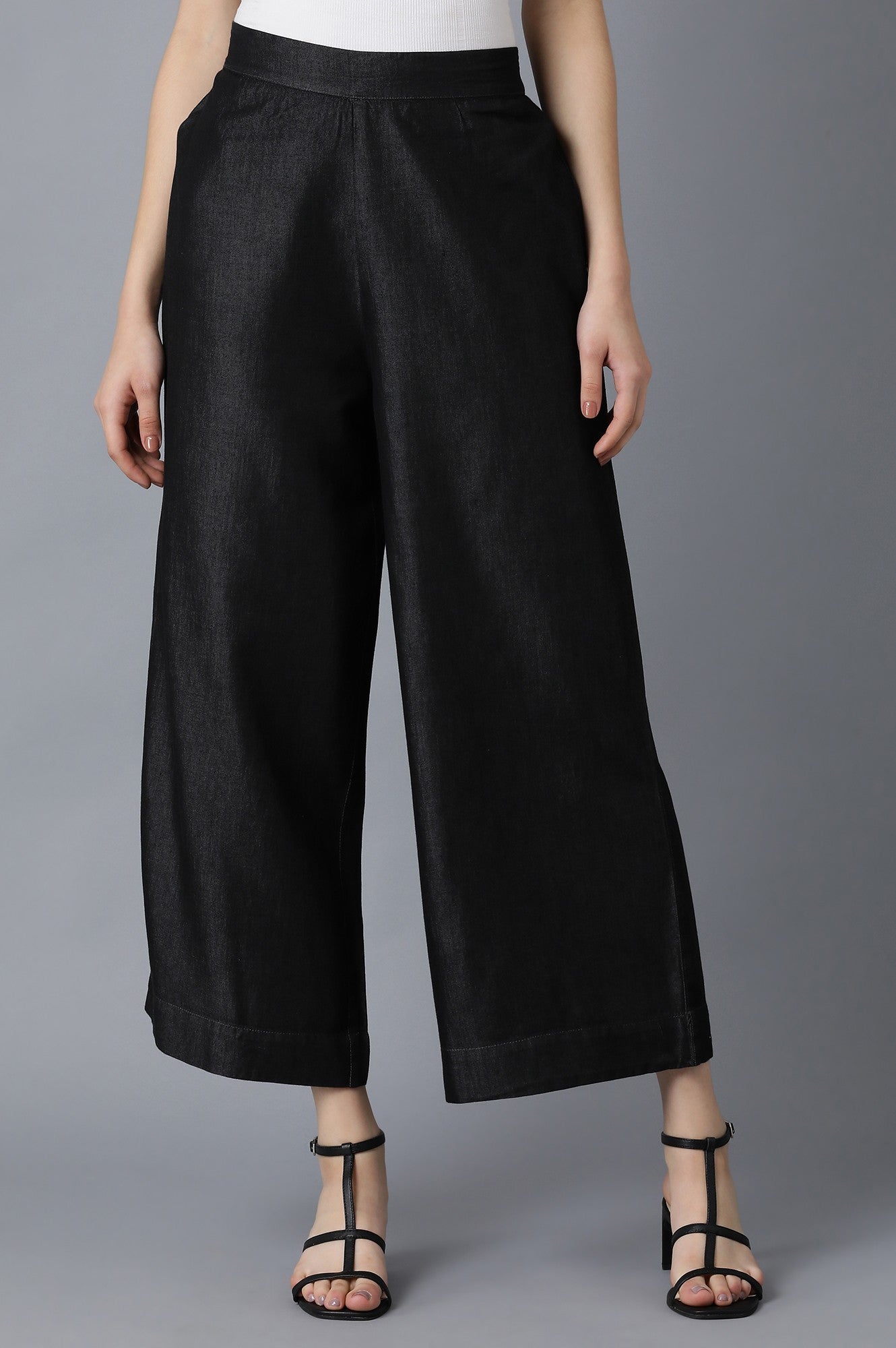 Black Solid Straight Fit Cotton Palazzo