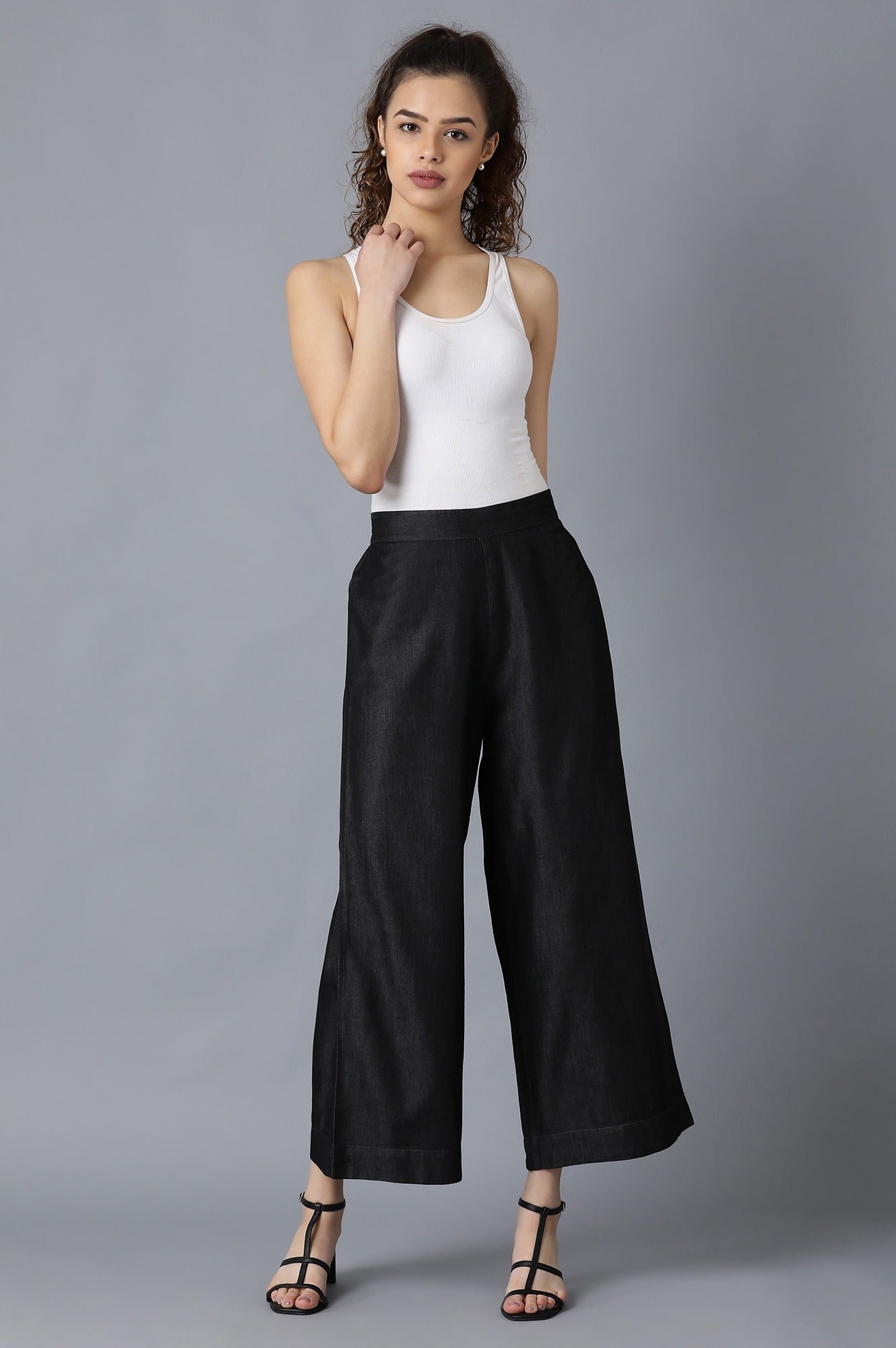 Black Solid Straight Fit Cotton Palazzo