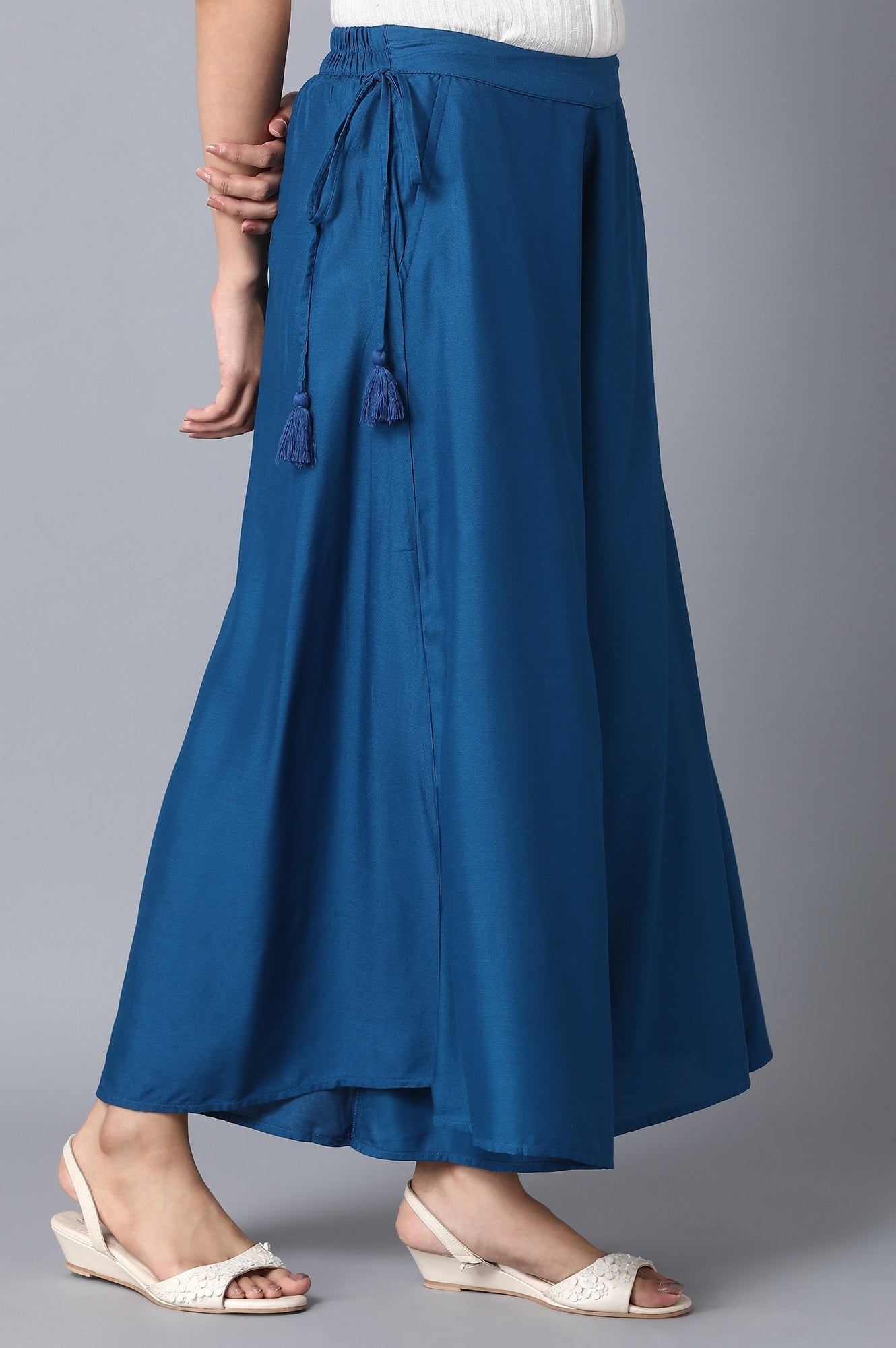 Blue Solid Flared Cotton Culottes With Elasticated Waist
