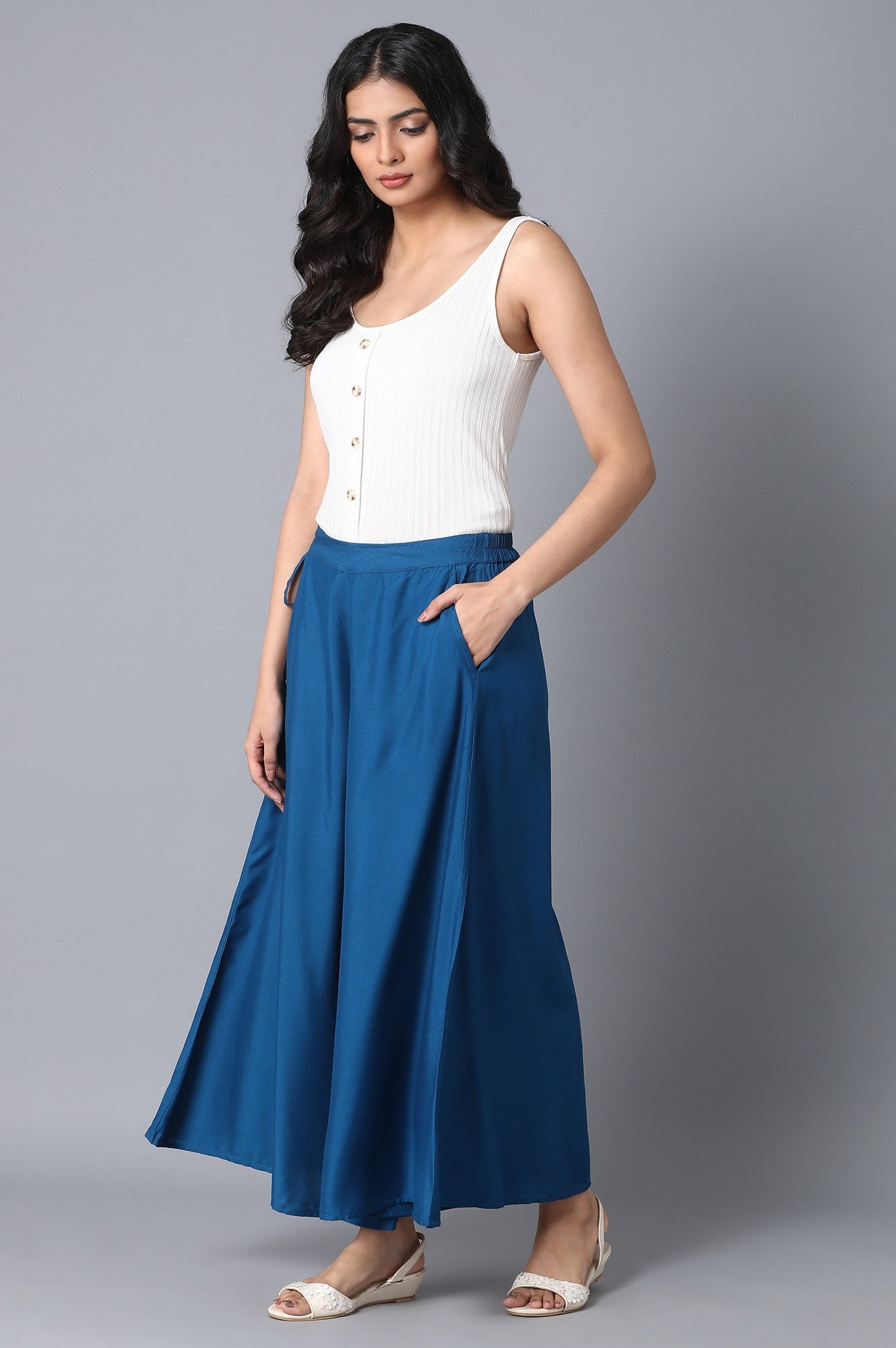 Blue Solid Flared Cotton Culottes With Elasticated Waist