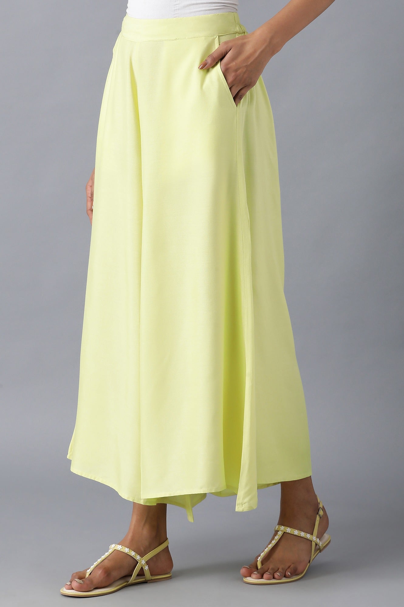 Yellow Solid Flared Cotton Palazzo With Elasticated Waistband