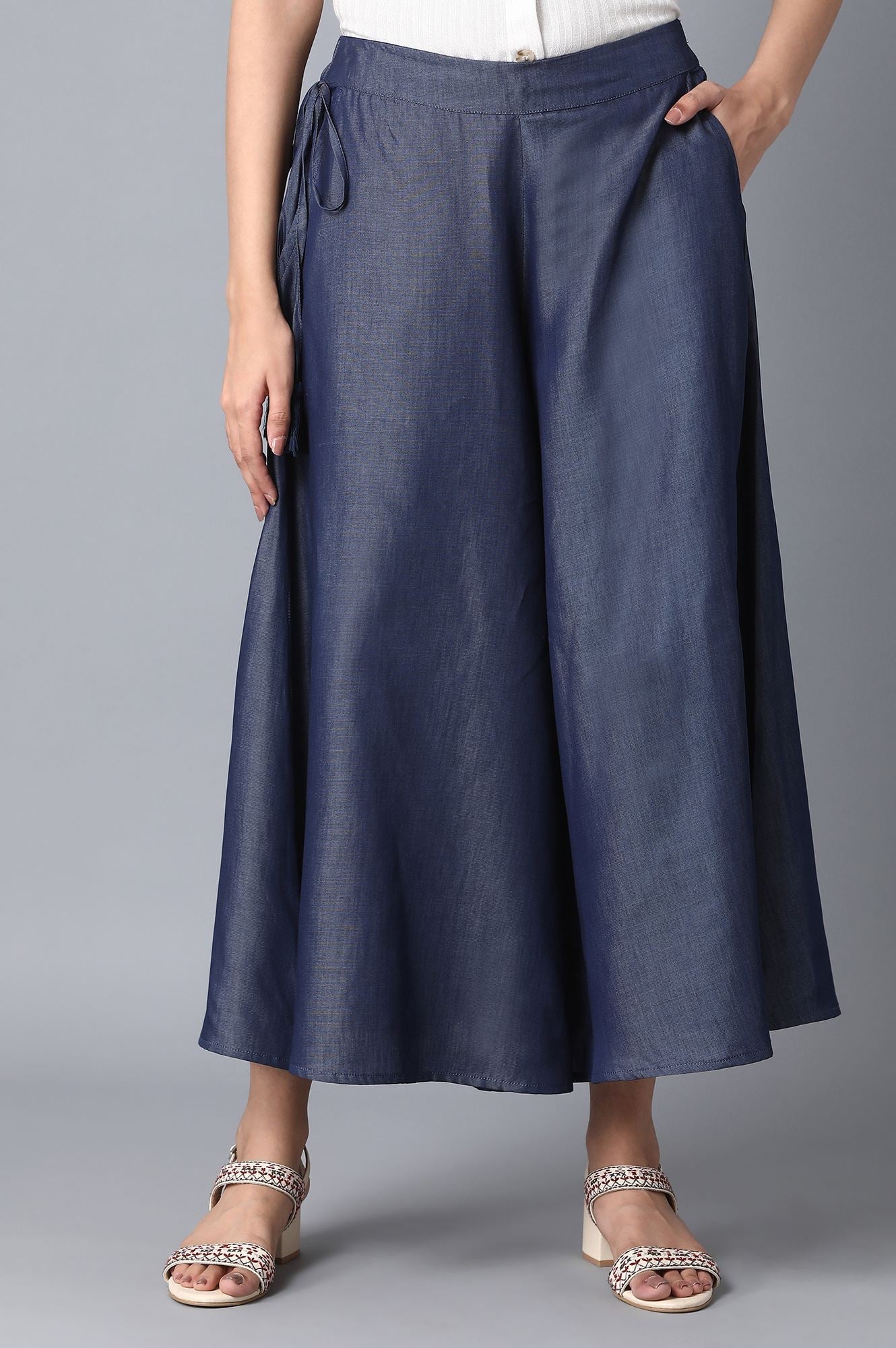 Indigo Solid Flared Cotton Culottes With Elasticated Waist