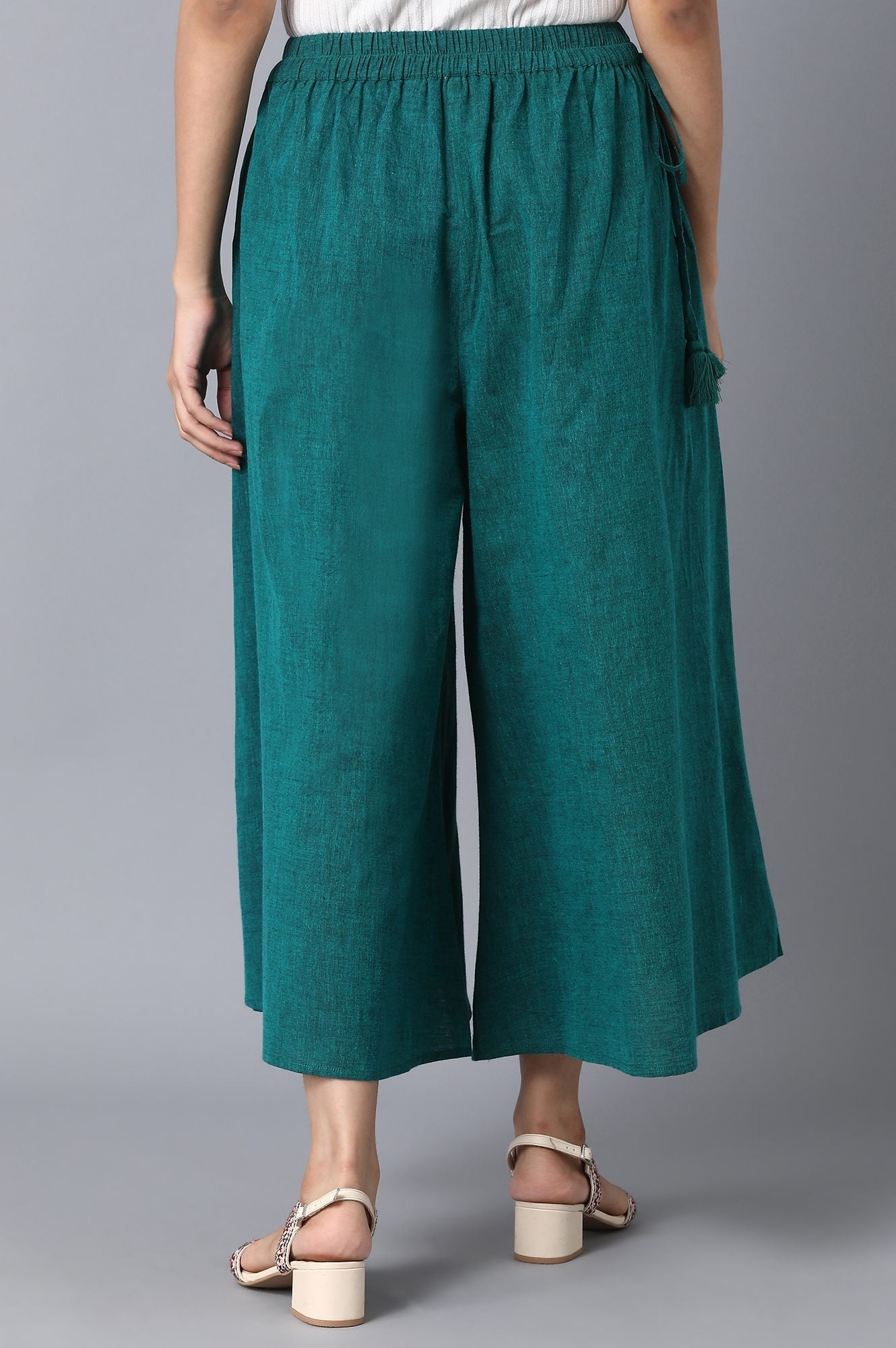 Muted Sage Green Solid Flared Cotton Culottes With Side Pockets