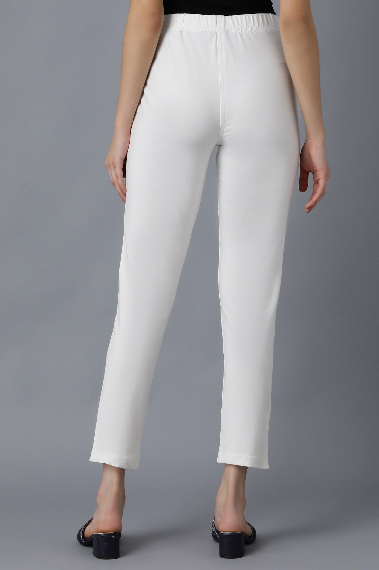 White Solid Straight Fit Cotton Pants With Elasticated Waistband