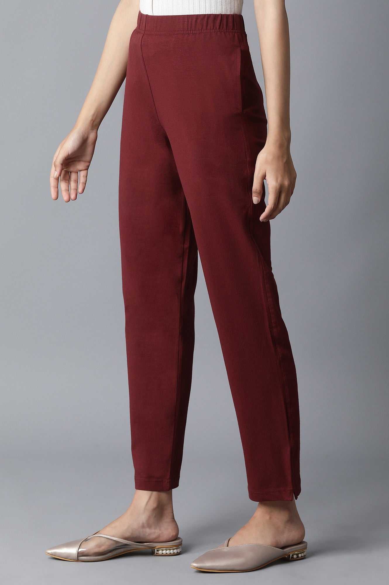 Maroon Solid Straight Fit Cotton Pants With Elasticated Waist