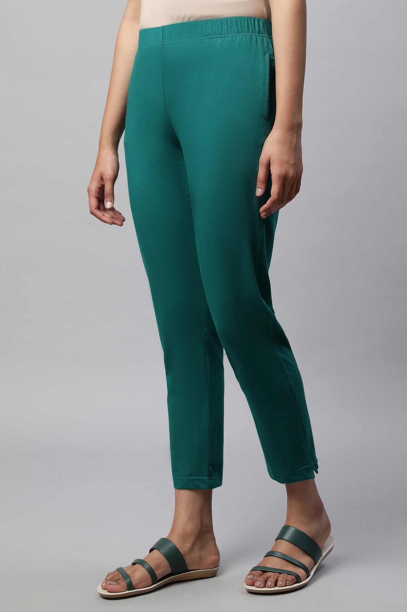 Green Solid Straight Fit Cotton Pants With Elasticated Waist