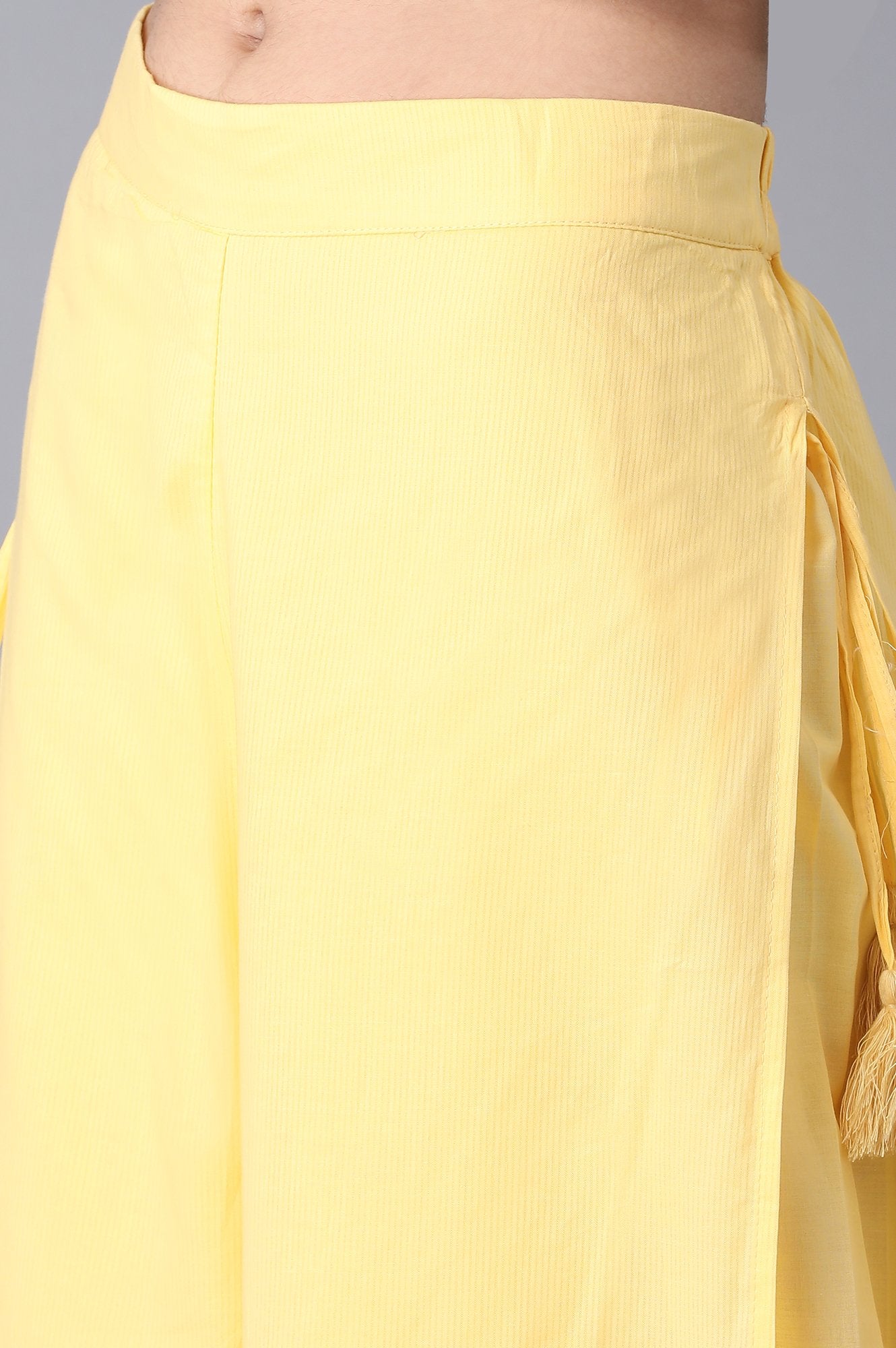 Yellow Solid Wide Leg Cotton Culottes With Drawstring Detail