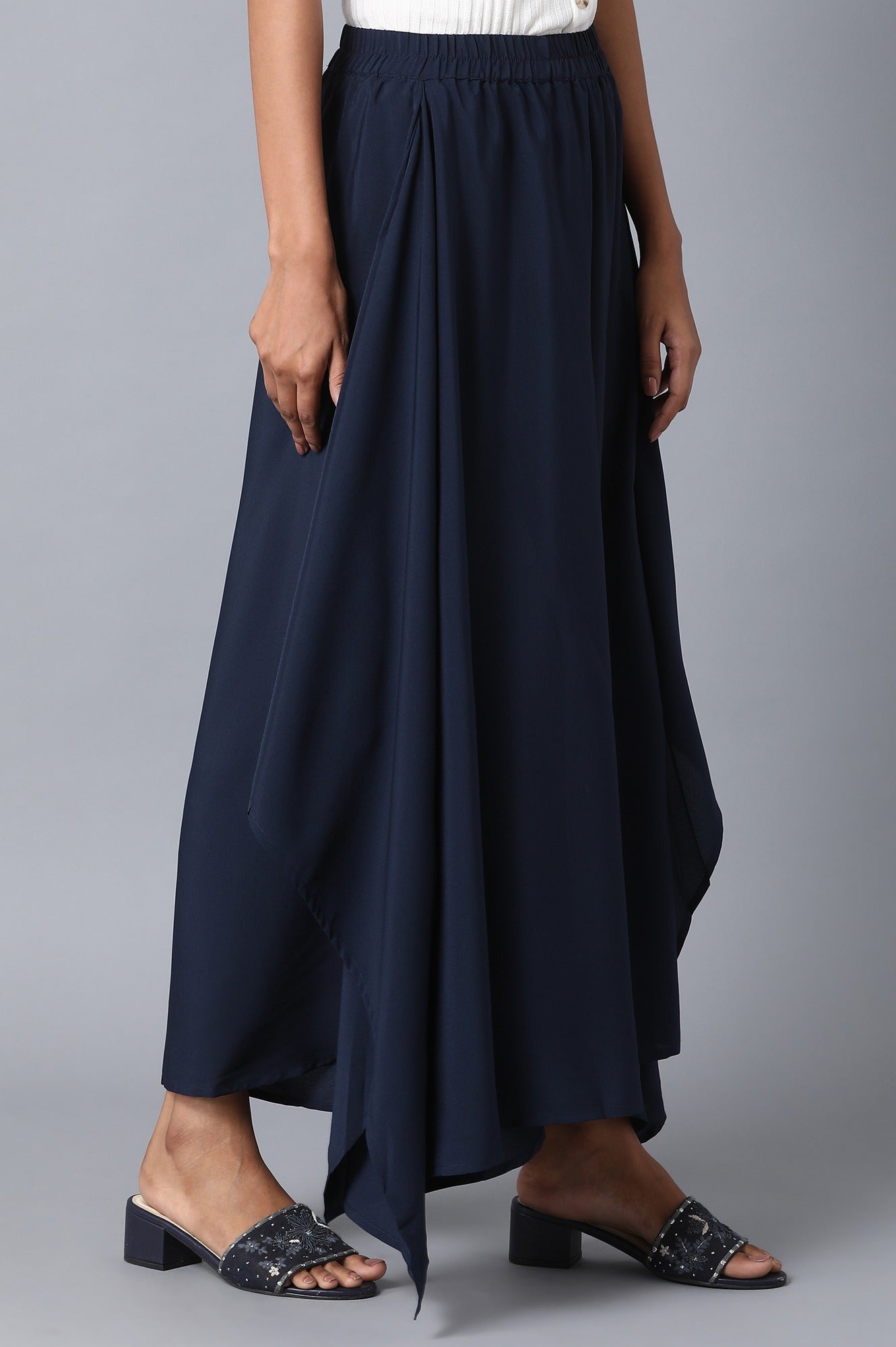 Navy Blue Solid Flared Woven Palazzo With Elasticated Waist
