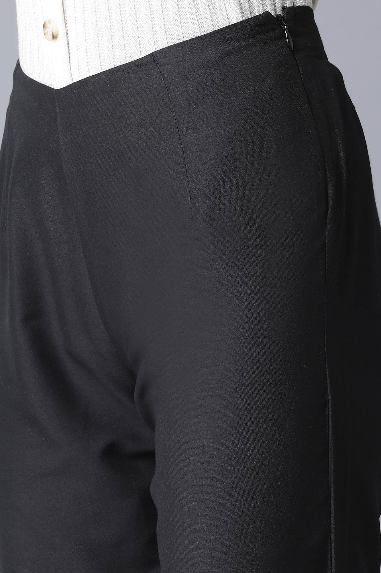 Black Solid Slim Fit Trousers