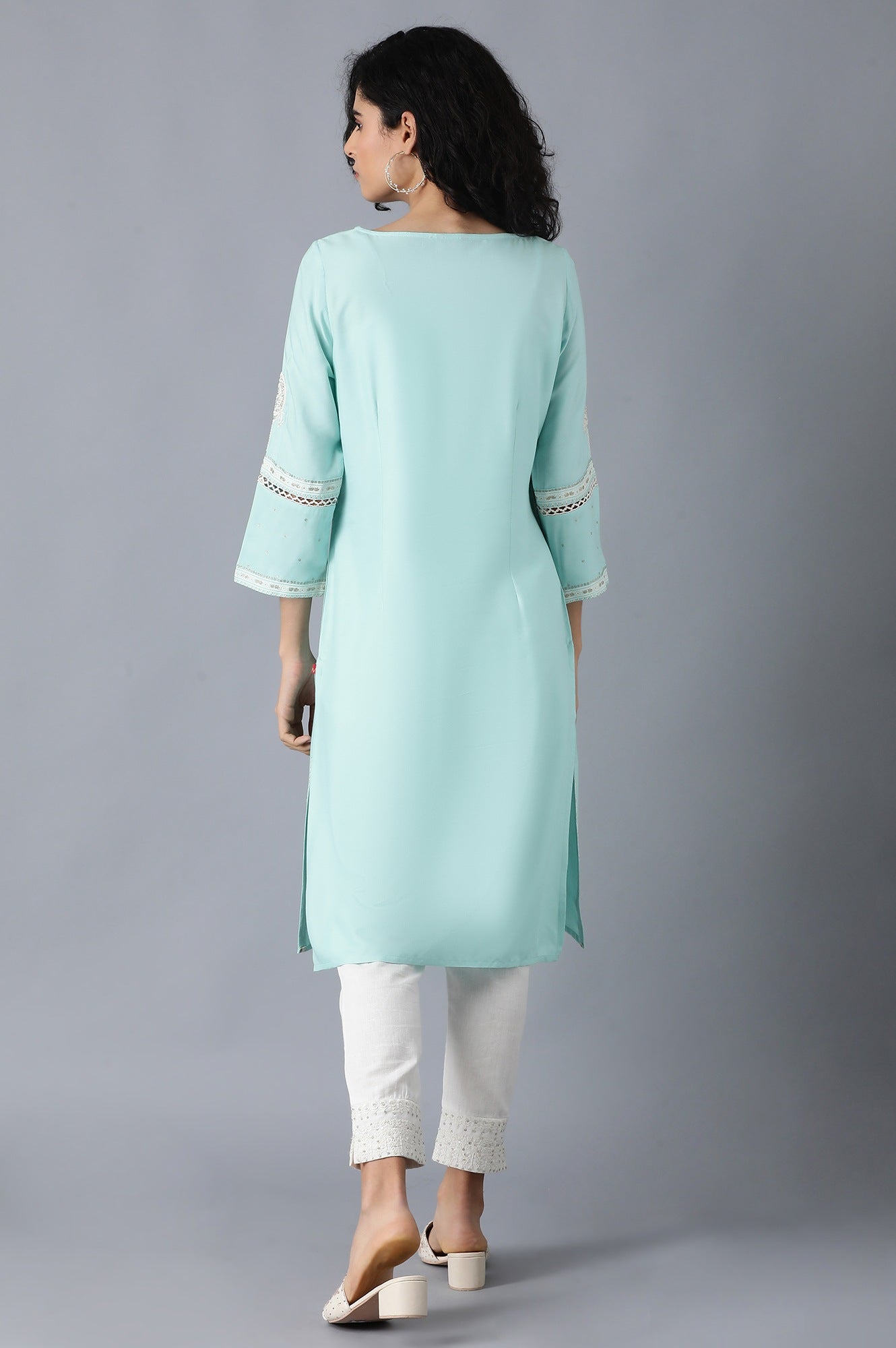 Blue Round Neck Glitter Printed Livaeco kurta