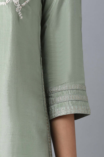 Green Round Neck Embroidered kurta